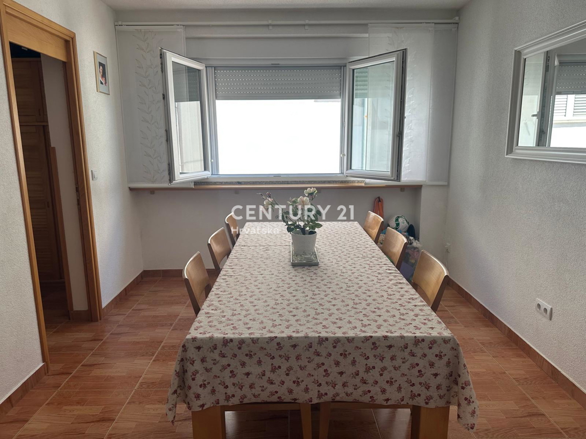 BARBARIGA, VENDITA APPARTAMENTO TRILOCALE AL 1° PIANO