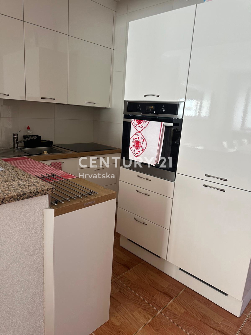 BARBARIGA, VENDITA APPARTAMENTO TRILOCALE AL 1° PIANO