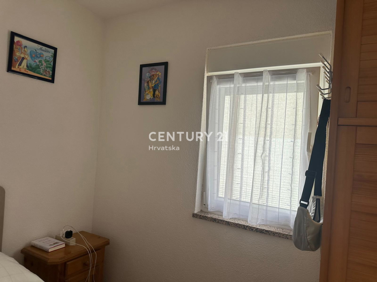 BARBARIGA, VENDITA APPARTAMENTO TRILOCALE AL 1° PIANO