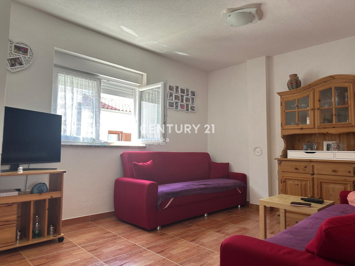 BARBARIGA, VENDITA APPARTAMENTO TRILOCALE AL 1° PIANO