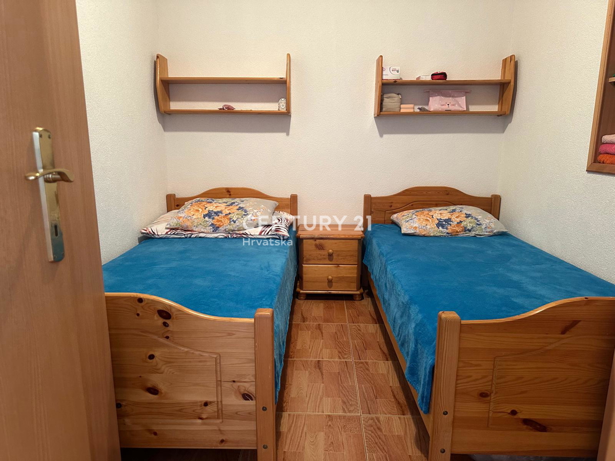 BARBARIGA, VENDITA APPARTAMENTO TRILOCALE AL 1° PIANO