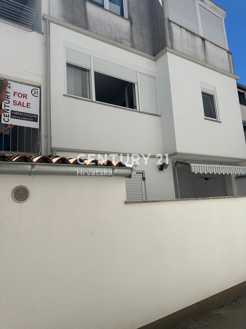 BARBARIGA, VENDITA APPARTAMENTO TRILOCALE AL 1° PIANO