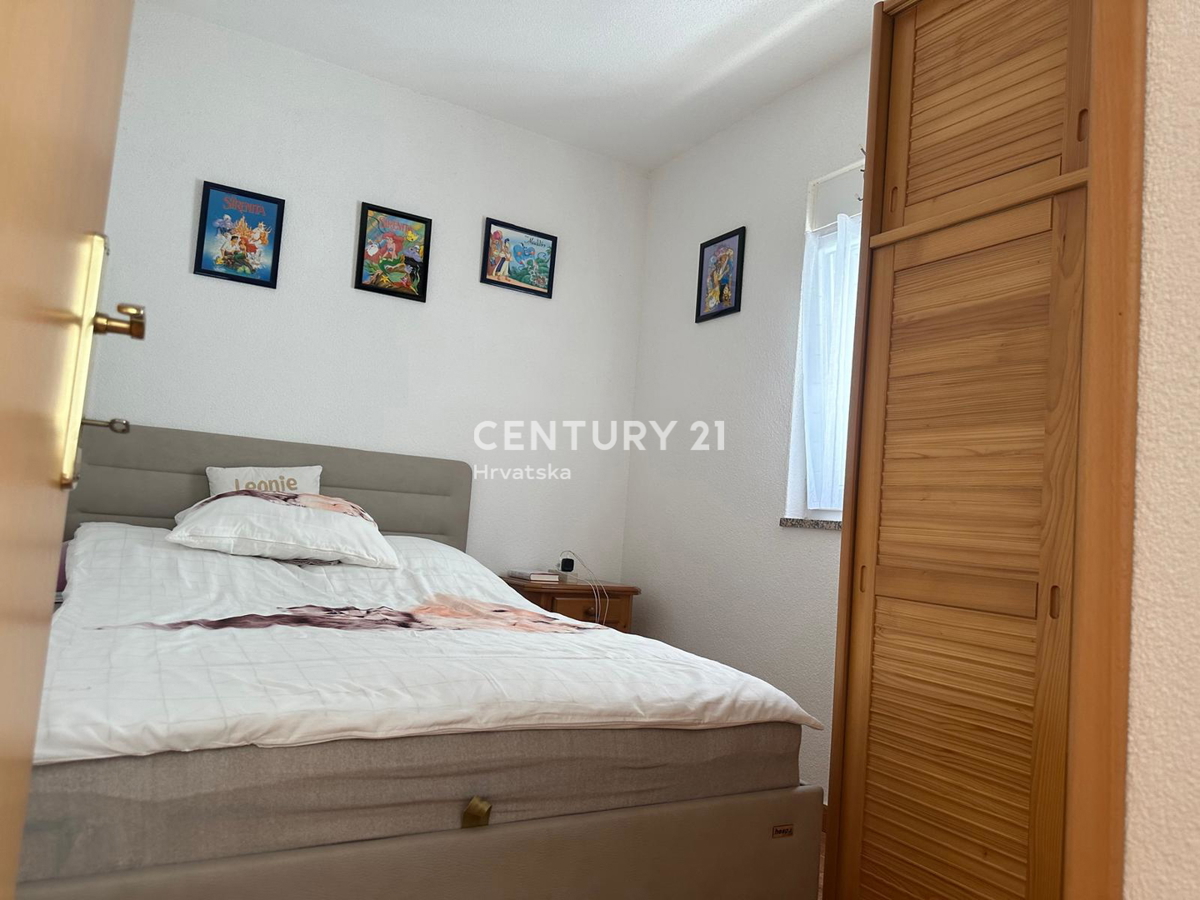 BARBARIGA, VENDITA APPARTAMENTO TRILOCALE AL 1° PIANO