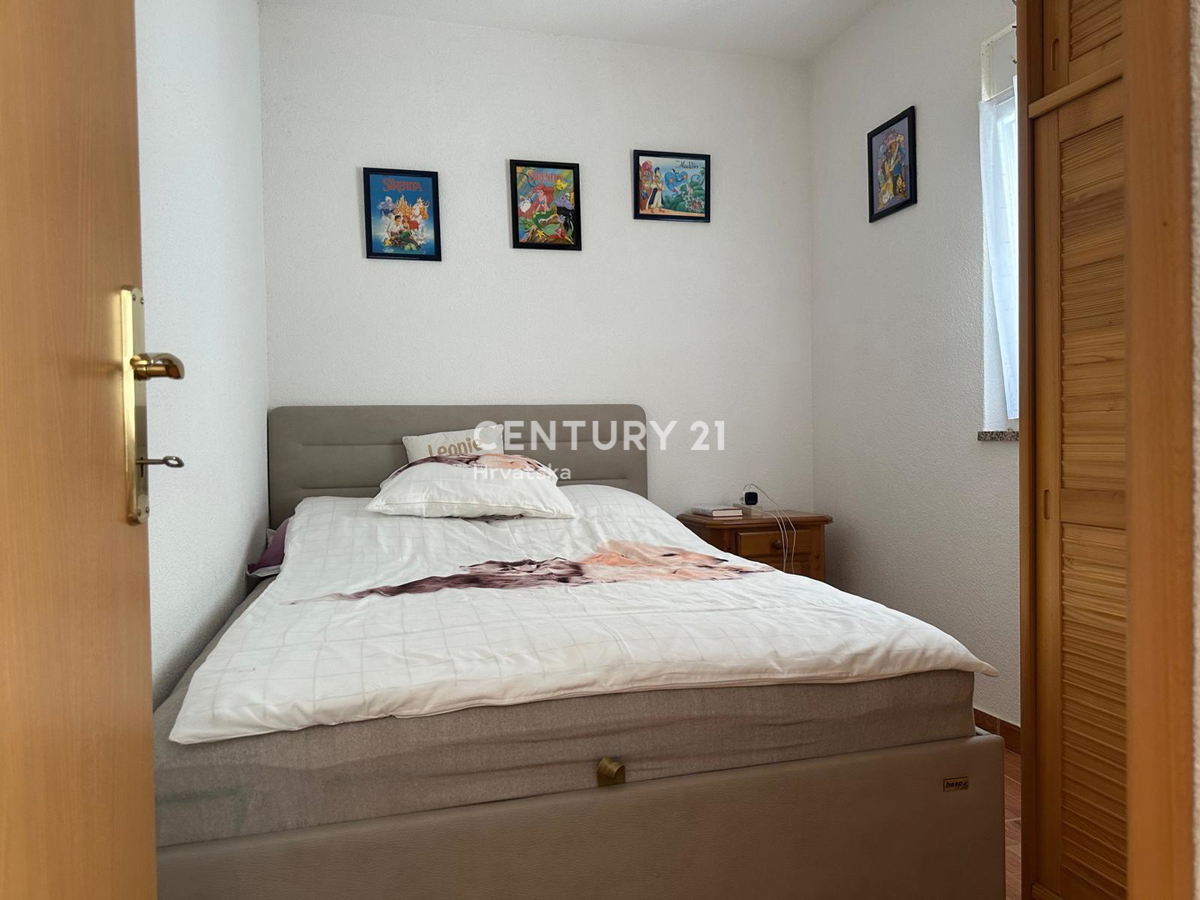 BARBARIGA, VENDITA APPARTAMENTO TRILOCALE AL 1° PIANO