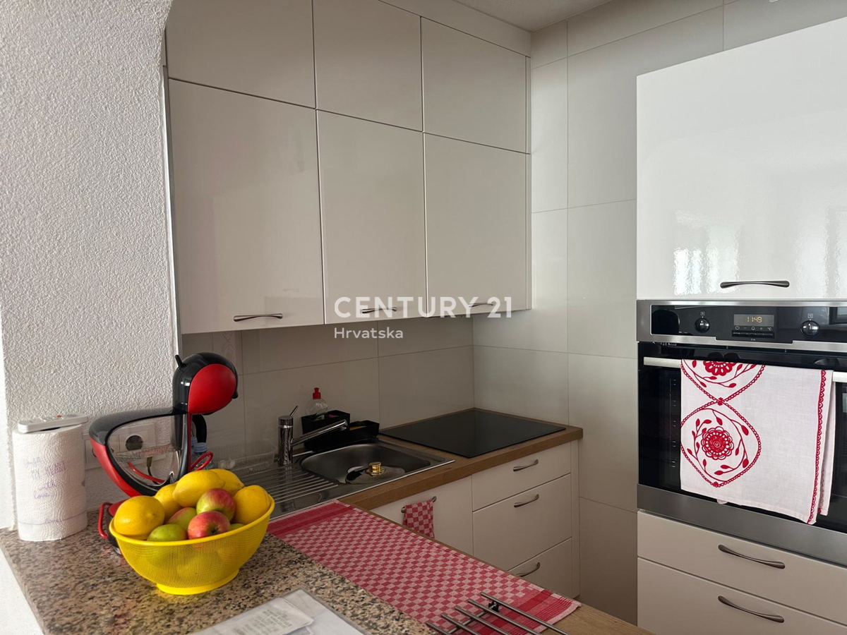 BARBARIGA, VENDITA APPARTAMENTO TRILOCALE AL 1° PIANO