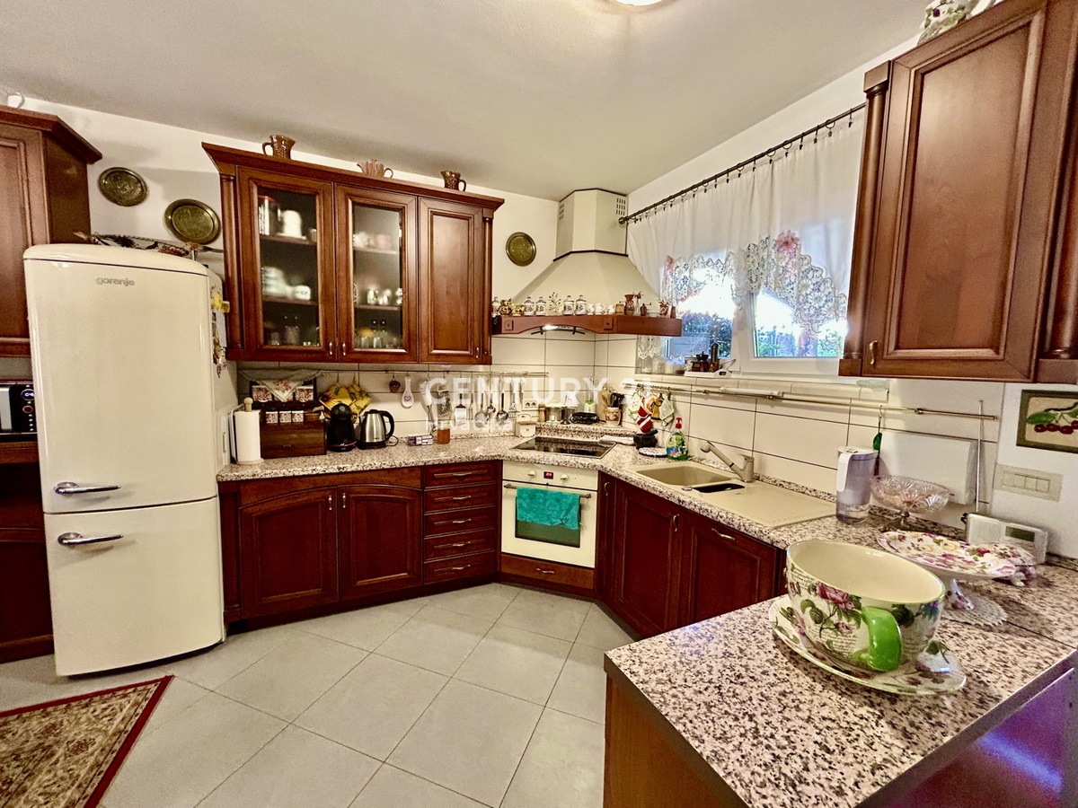 UMAG, DINTORNI, CASA IN POSIZIONE TRANQUILLA