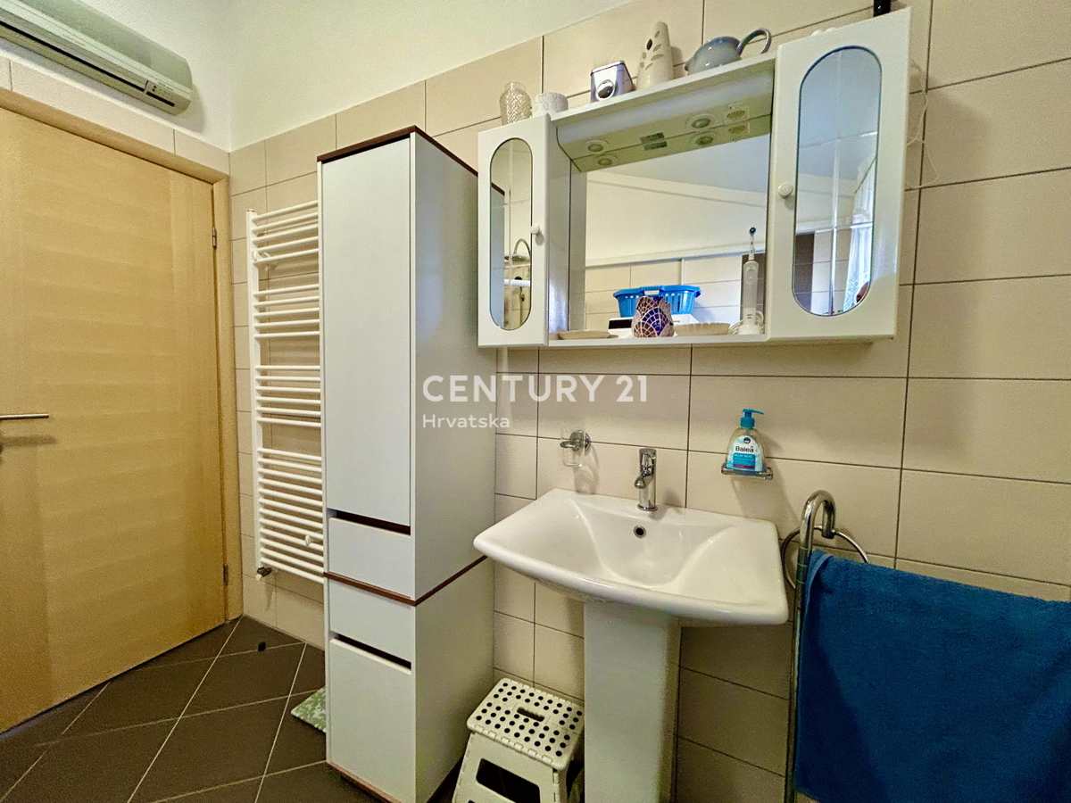 UMAG, DINTORNI, CASA IN POSIZIONE TRANQUILLA