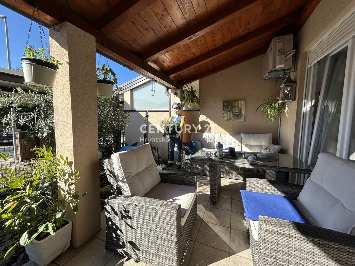 UMAG, DINTORNI, CASA IN POSIZIONE TRANQUILLA