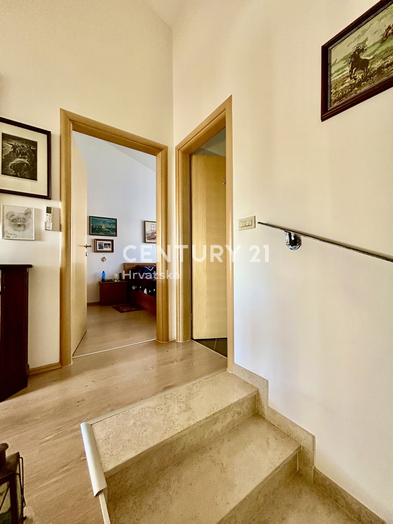 UMAG, DINTORNI, CASA IN POSIZIONE TRANQUILLA