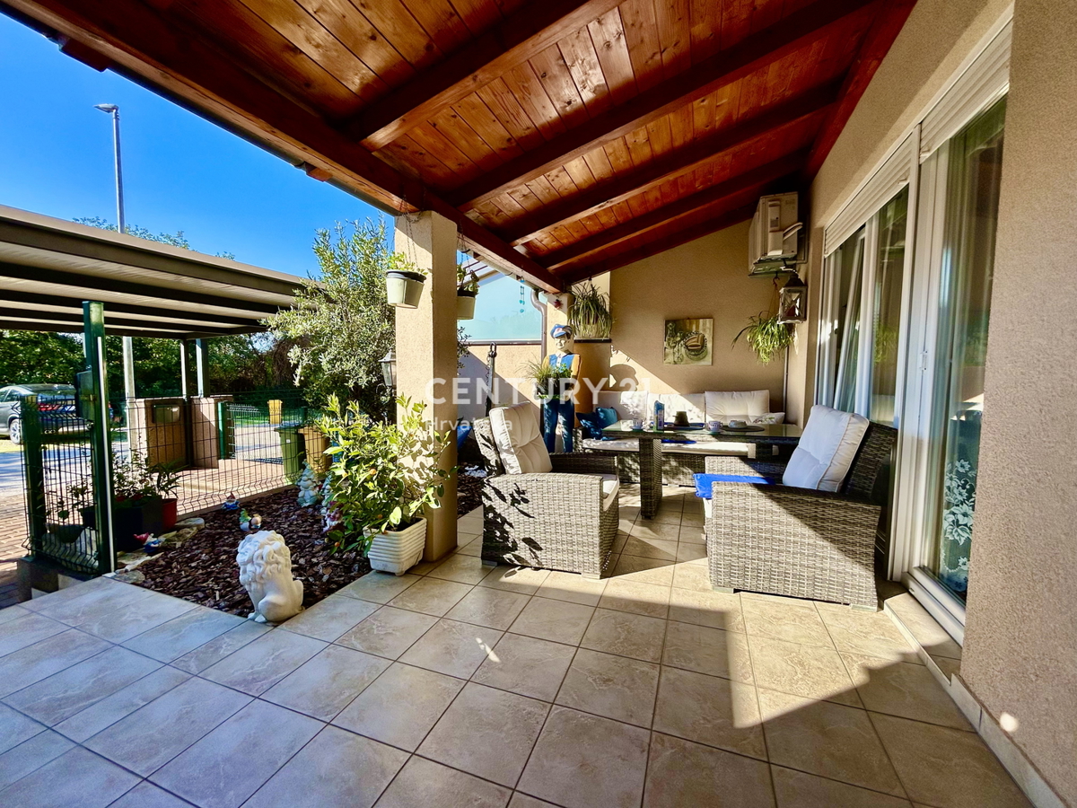 UMAG, DINTORNI, CASA IN POSIZIONE TRANQUILLA