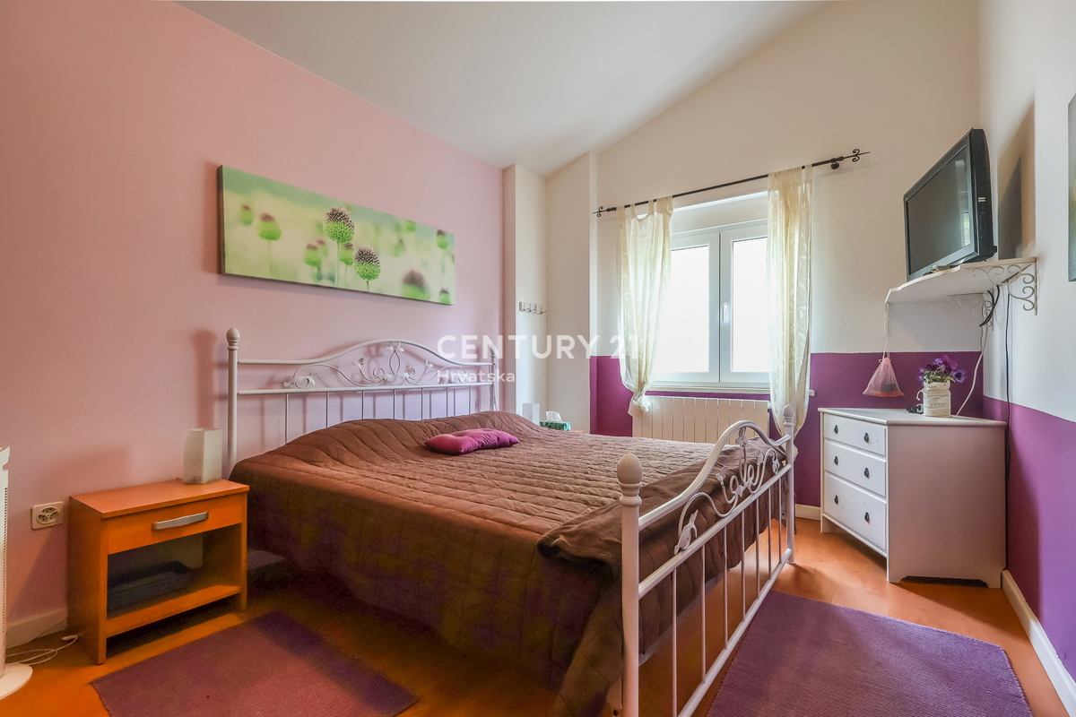 POREČ, VILLA AL PIANO TERRA CON VISTA MARE