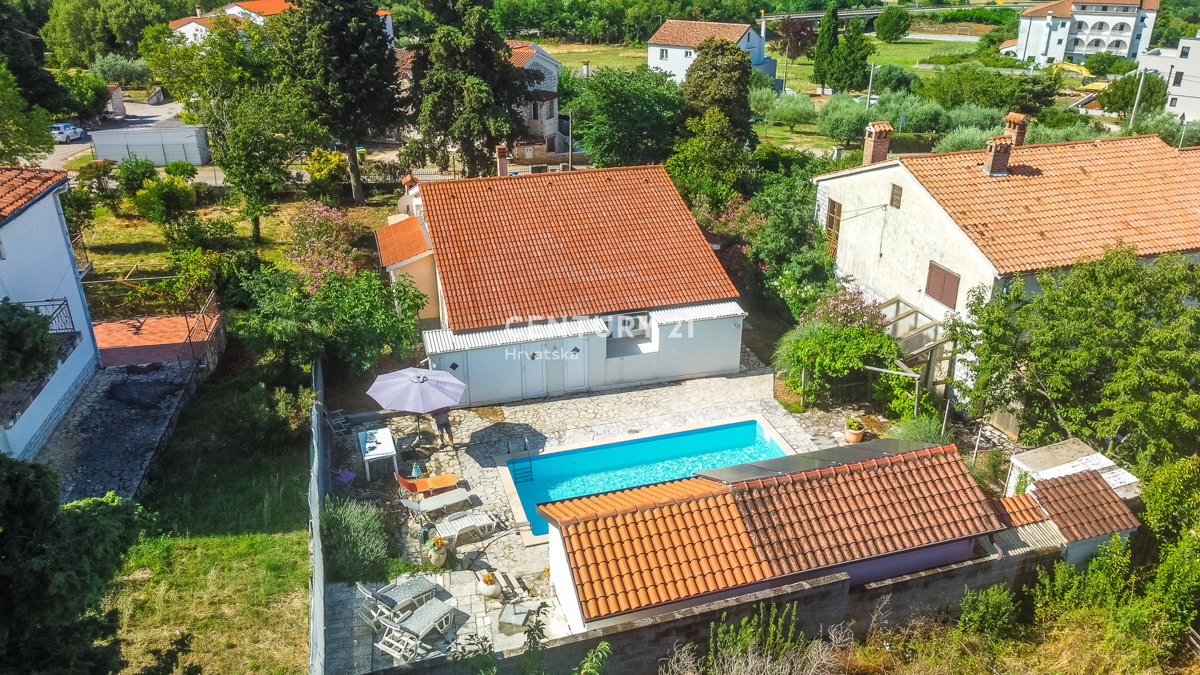 POREČ, VILLA AL PIANO TERRA CON VISTA MARE