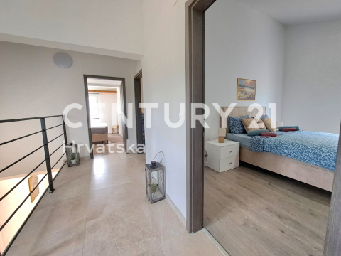 POREČ, CASA CON VISTA MARE, VENDITA