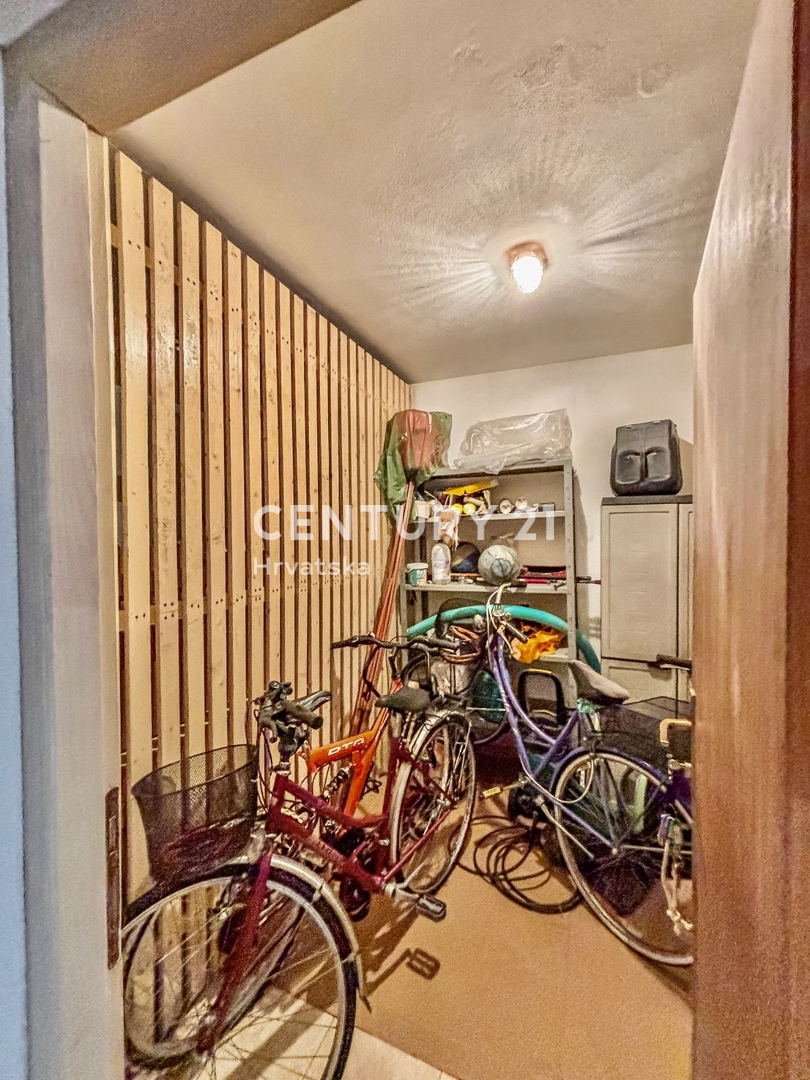 NOVIGRAD, APPARTAMENTO BILOCALE AL PIANO TERRA A SOLI 100 METRI DALLA SPIAGGIA