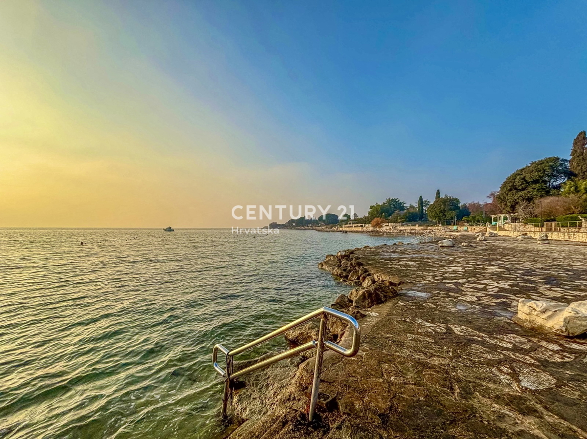 NOVIGRAD, APPARTAMENTO BILOCALE AL PIANO TERRA A SOLI 100 METRI DALLA SPIAGGIA