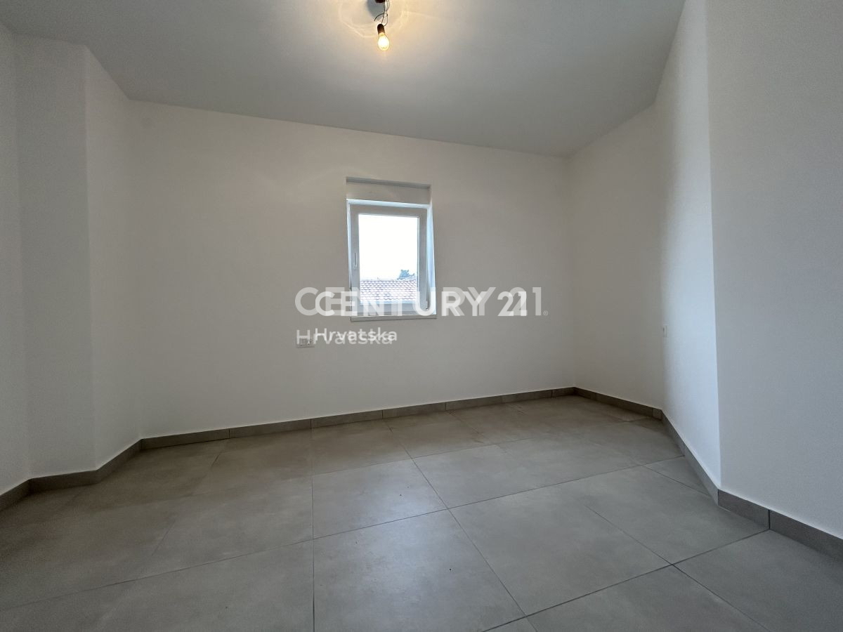 Vendita, Appartamento, 2,5 locali (2S+DB), Provincia di Istria, Umag