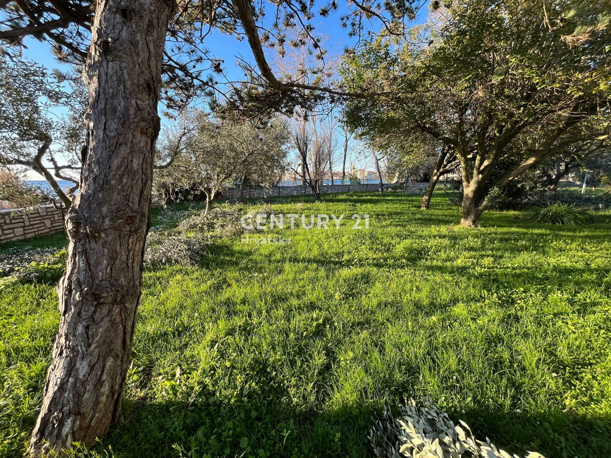 UMAG, DUE VILLETTE AL PIANO TERRA CON ACCESSO DIRETTO ALLA SPIAGGIA