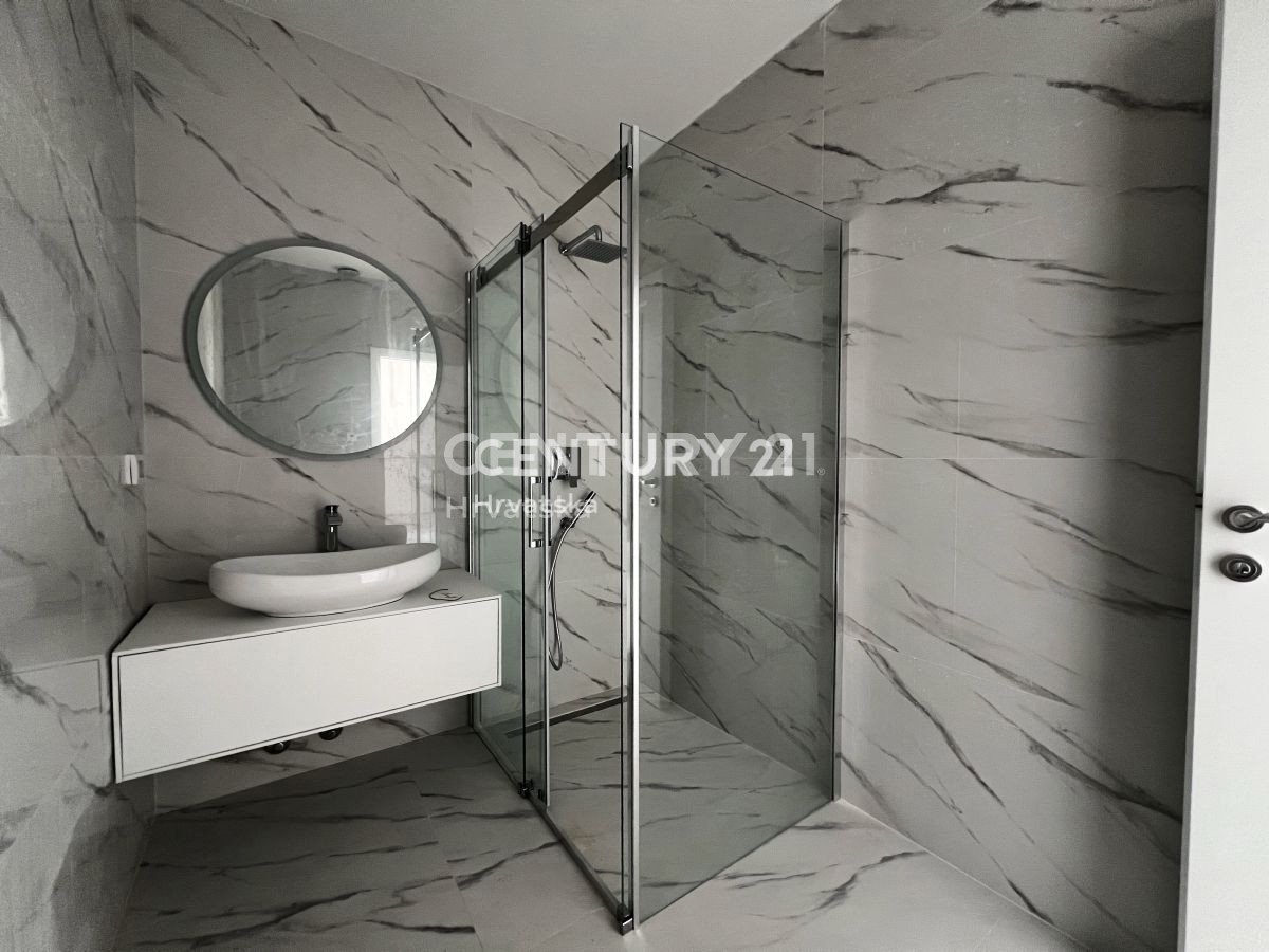 Vendita, Casa, Bifamiliare, Provincia di Istria, Rovinj