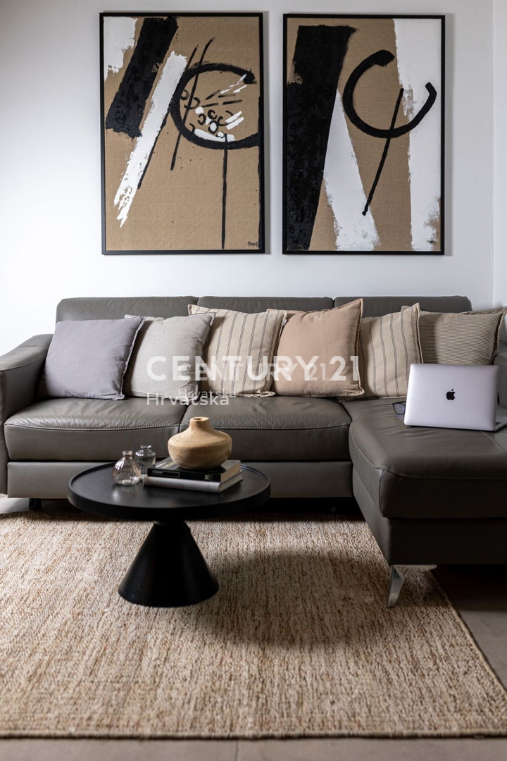 Vendita, Appartamento, 3 locali, Istarska županija, Pula, Centar