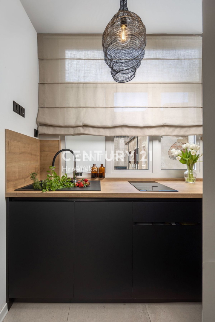 Vendita, Appartamento, 3 locali, Istarska županija, Pula, Centar