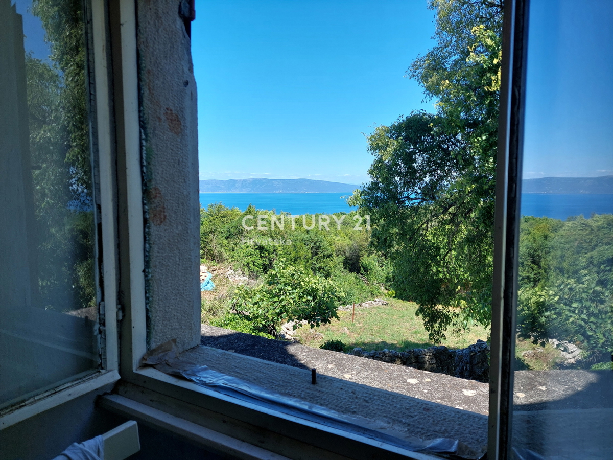 LABIN, CASA IN PIETRA CON VISTA SUL MARE, 2 KM DAL MARE