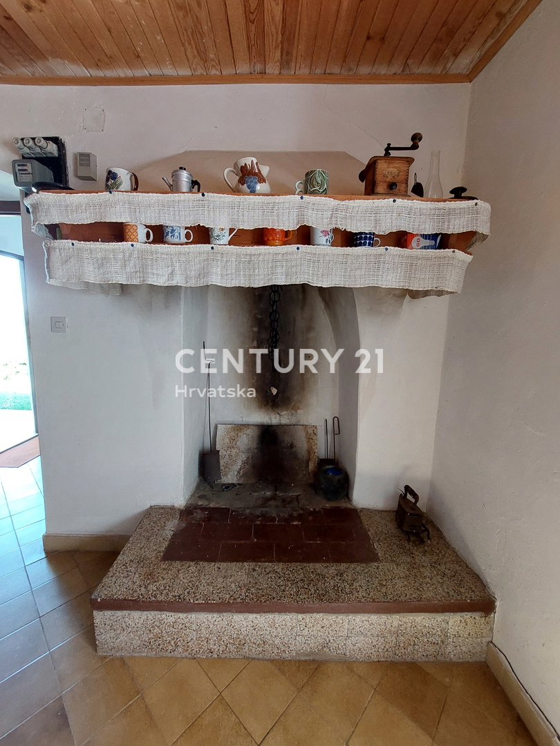 LABIN, CASA IN PIETRA CON VISTA SUL MARE, 2 KM DAL MARE