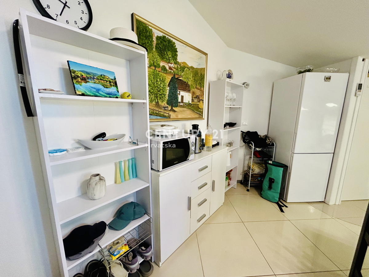 NOVIGRAD, APPARTAMENTO CON UNA CAMERA DA LETTO CON VISTA MARE