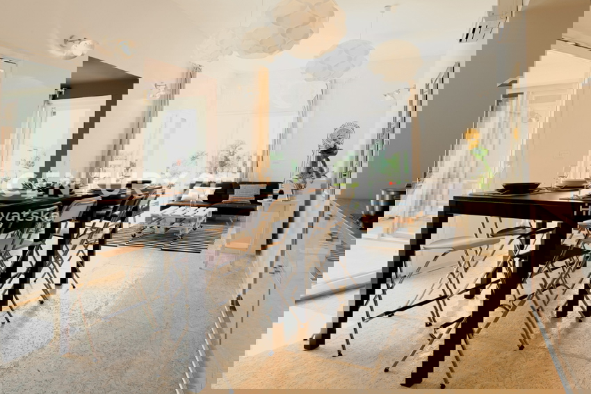 POREČ, VENDESI VILLA AL PIANO TERRA CON PISCINA