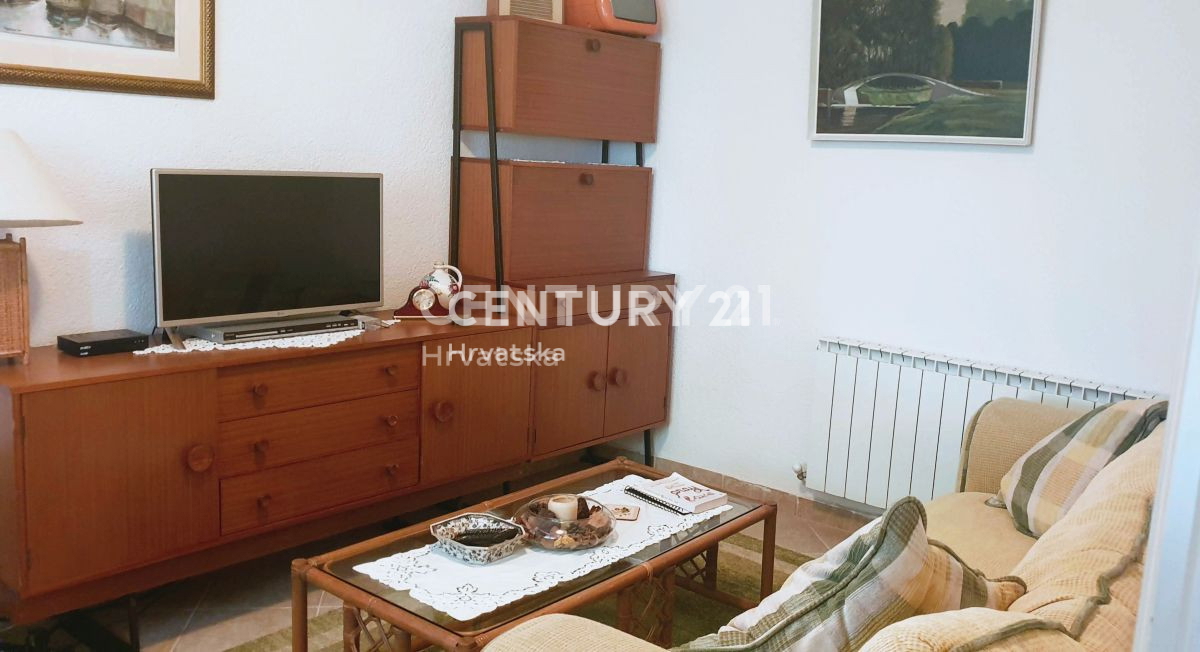 ISTRA, SOVINJAK, CASA CON BEL GIARDINO E SPLENDIDA VISTA