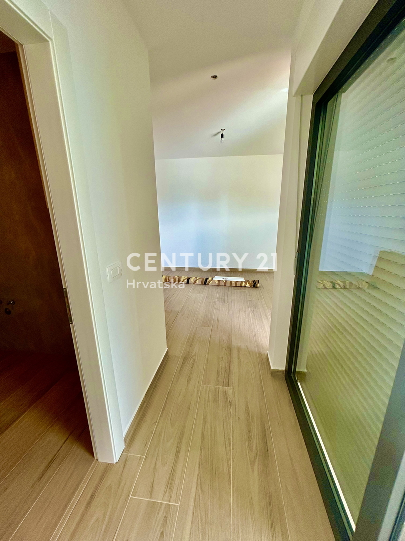 UMAG, DINTORNI, NUOVO APPARTAMENTO A SOLI 300 METRI DALLA SPIAGGIA E DAL MARE