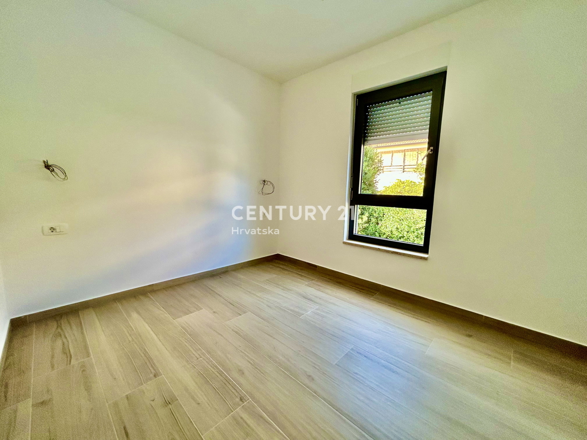 UMAG, DINTORNI, NUOVO APPARTAMENTO A SOLI 300 METRI DALLA SPIAGGIA E DAL MARE