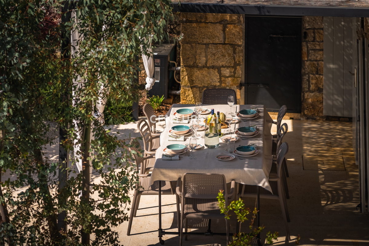 ROVINJ, IN VENDITA BELLA VILLA IN PIETRA RISTRUTTURATA