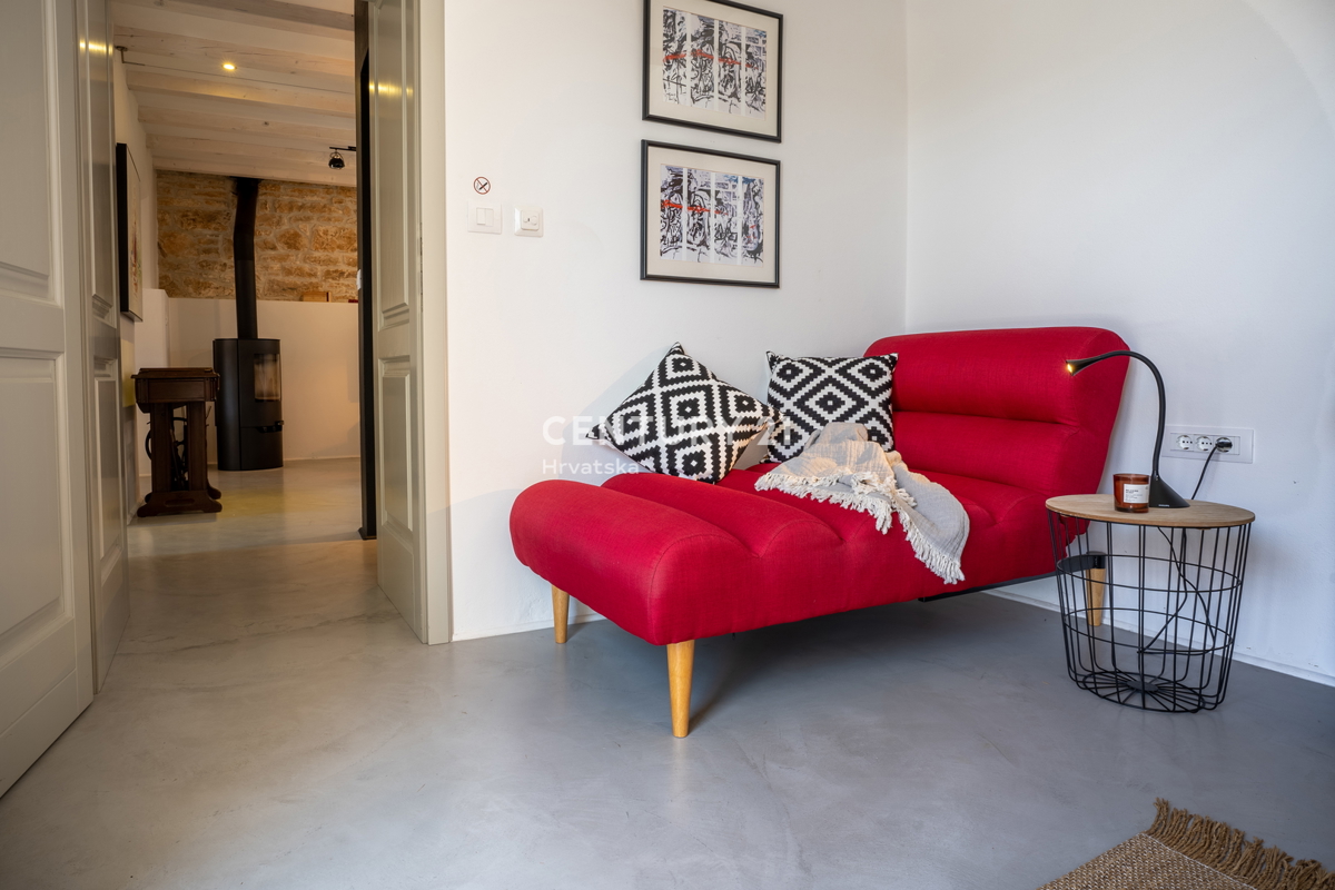 ROVINJ, IN VENDITA BELLA VILLA IN PIETRA RISTRUTTURATA