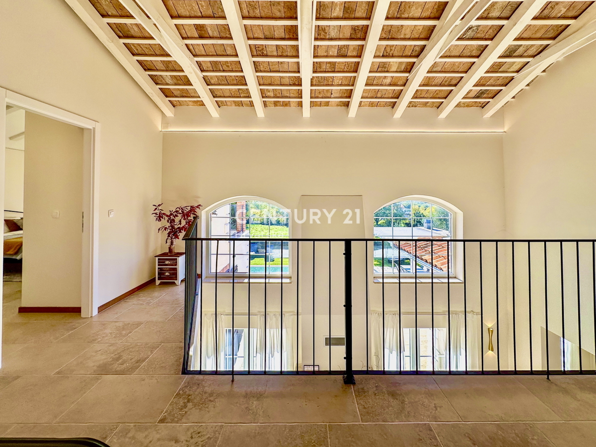 POREČ, DINTORNI, VILLA ECCELLENTE IN OTTIMA POSIZIONE