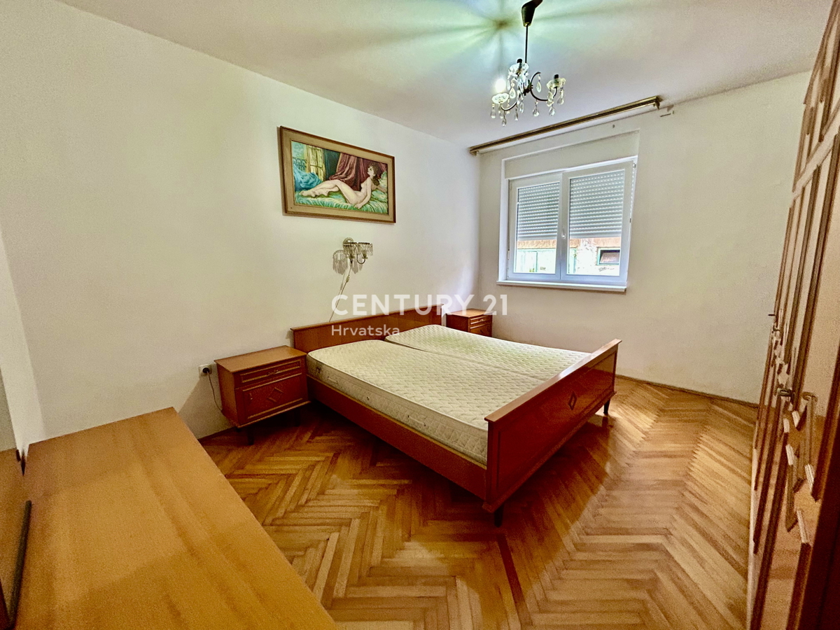 UMAG, CENTAR, APPARTAMENTO CON MOLTO POTENZIALE IN OTTIMA POSIZIONE.. OCCASIONE!