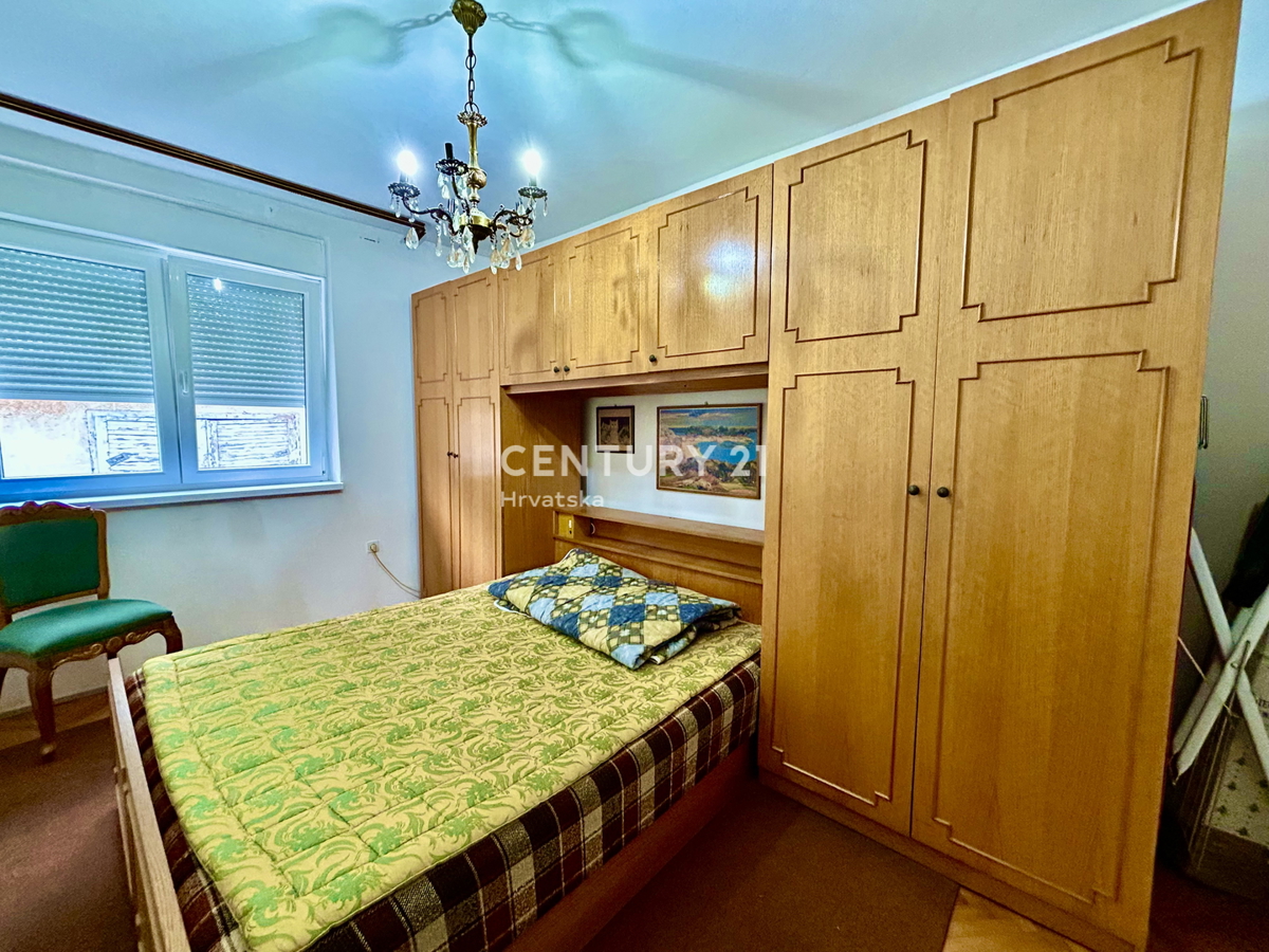 UMAG, CENTAR, APPARTAMENTO CON MOLTO POTENZIALE IN OTTIMA POSIZIONE.. OCCASIONE!