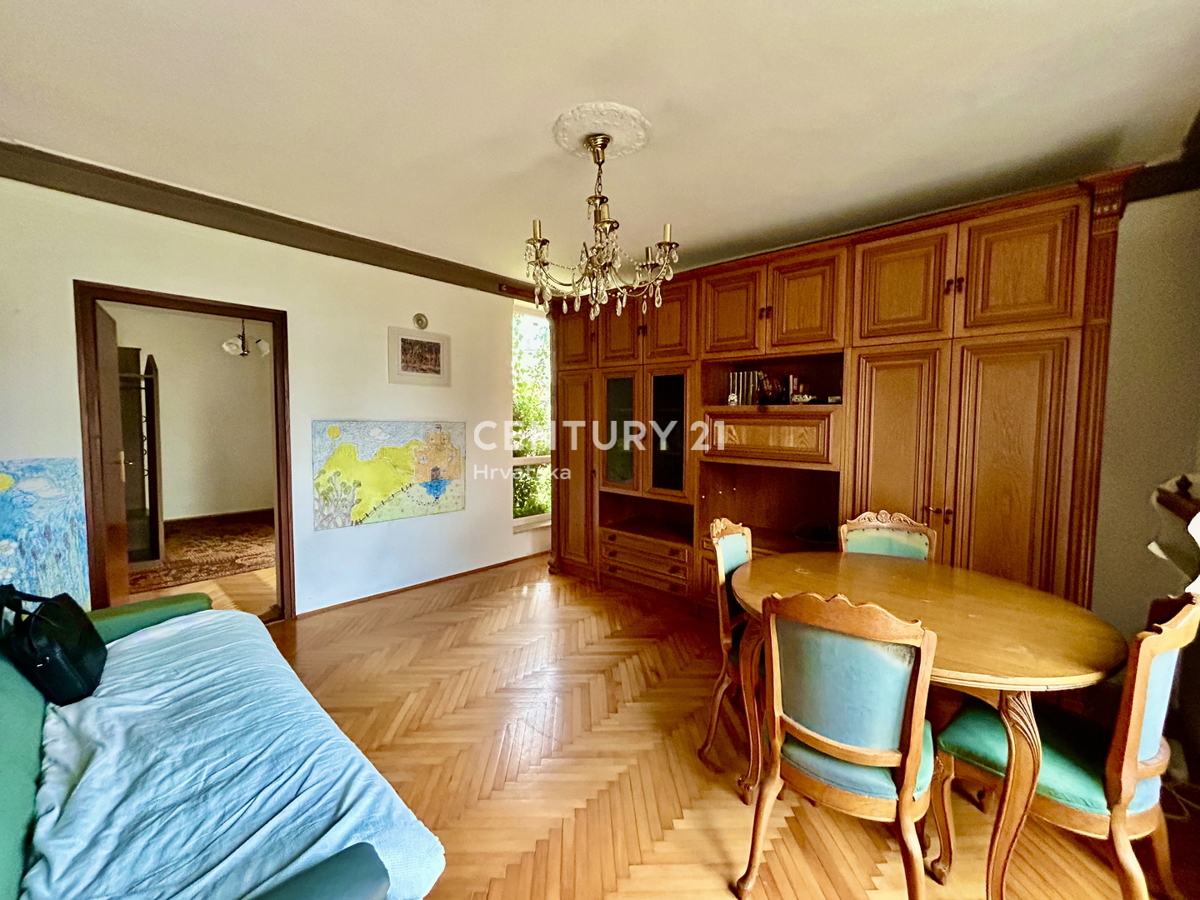 UMAG, CENTAR, APPARTAMENTO CON MOLTO POTENZIALE IN OTTIMA POSIZIONE.. OCCASIONE!