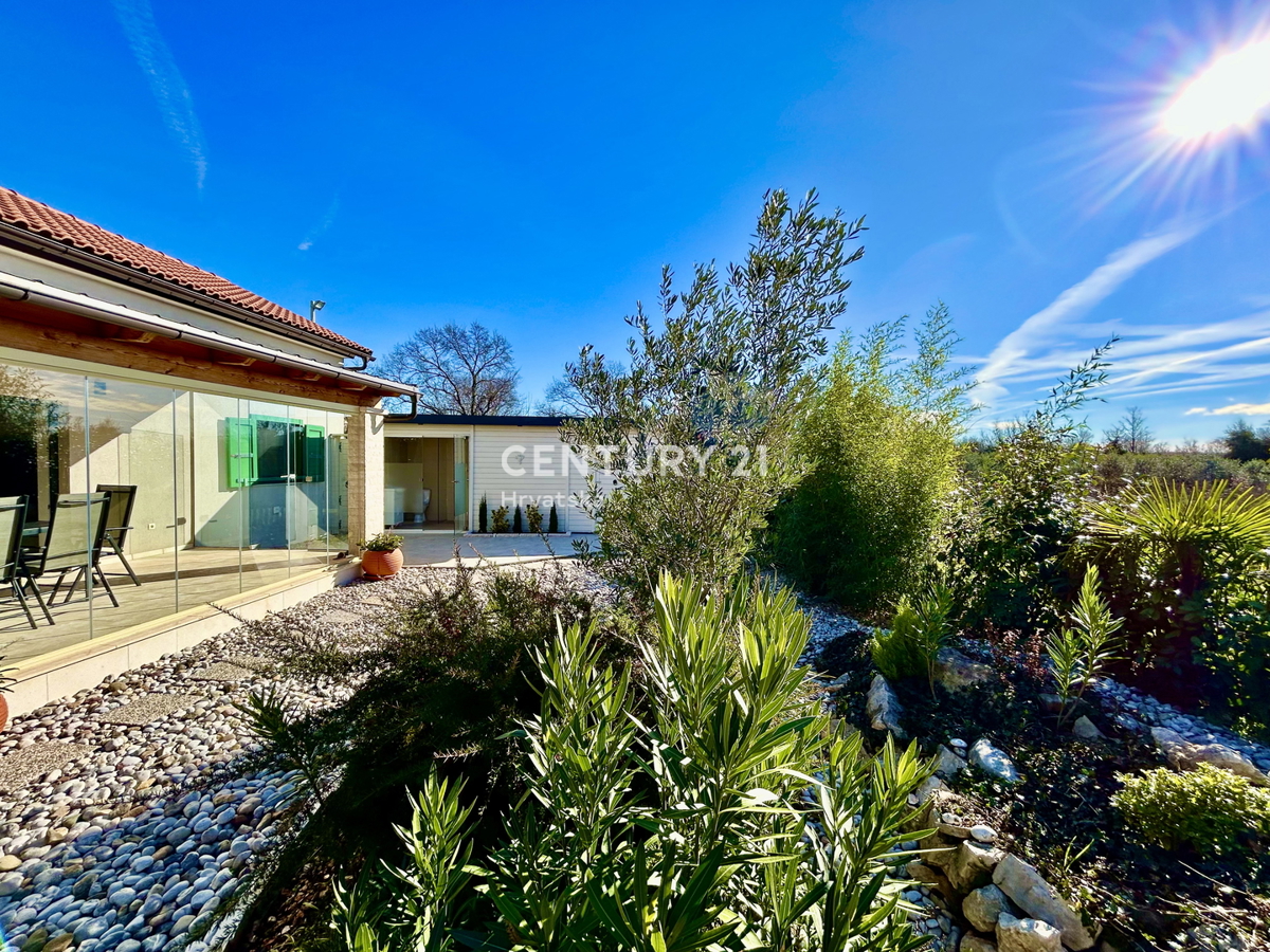 UMAG, DINTORNI, NUOVA CASA A SOLI 1,5 KM DALLA SPIAGGIA E DAL MARE