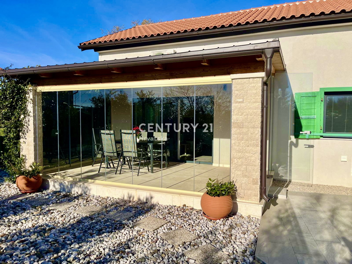 UMAG, DINTORNI, NUOVA CASA A SOLI 1,5 KM DALLA SPIAGGIA E DAL MARE