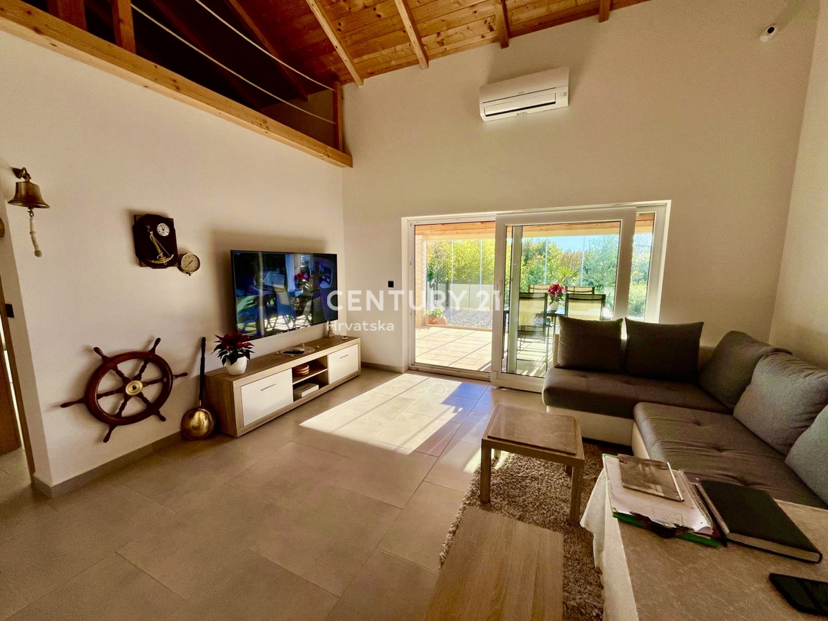 UMAG, DINTORNI, NUOVA CASA A SOLI 1,5 KM DALLA SPIAGGIA E DAL MARE