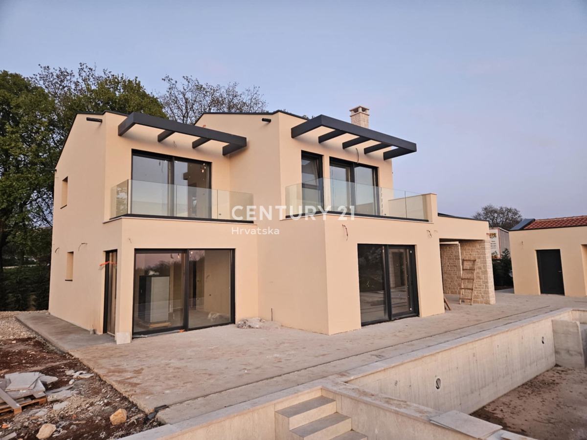 SVETI LOVREČ, IN VENDITA NUOVA CASA CON PISCINA E VISTA MARE