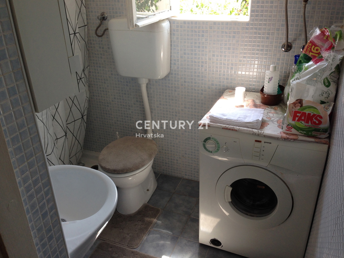 POREČ, APPARTAMENTO CON 3 CAMERE DA LETTO NEL CENTRO CITTÀ