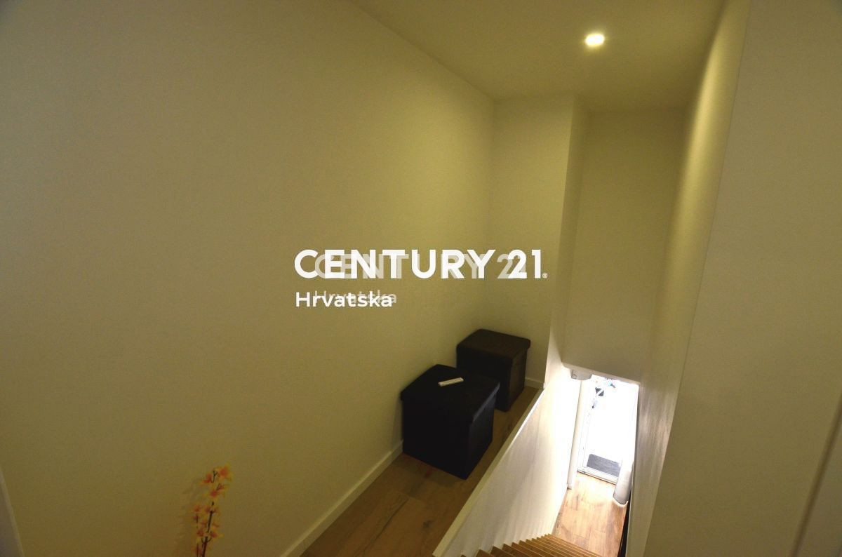 PAZIN, CASA A SCHIERA, PREZZO TEMPORANEAMENTE RIDOTTO