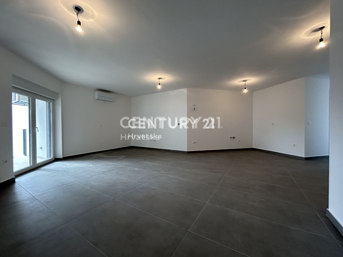 Vendita, Appartamento, 2,5 locali (2S+DB), Regione Istriana, Umag