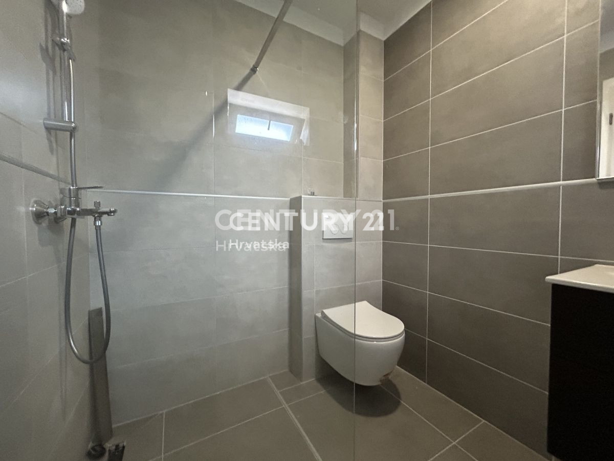 Vendita, Appartamento, 2,5 locali (2S+DB), Regione Istriana, Umag