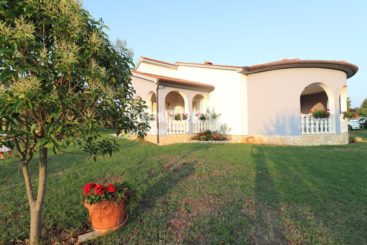 Vendita, Casa, Indipendente, Provincia di Istria, Višnjan, Bačva