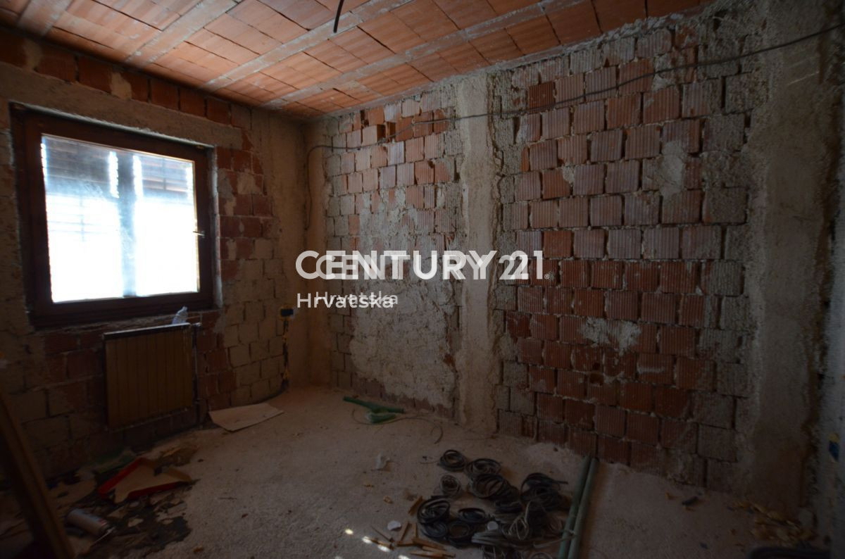 Vendita, Casa, Indipendente, Provincia di Istria, Oprtalj, Livade