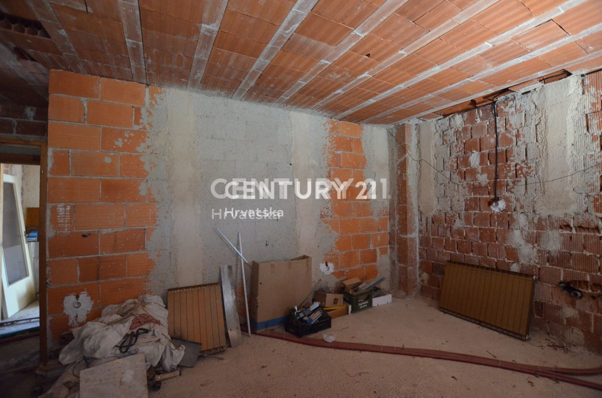 Vendita, Casa, Indipendente, Provincia di Istria, Oprtalj, Livade