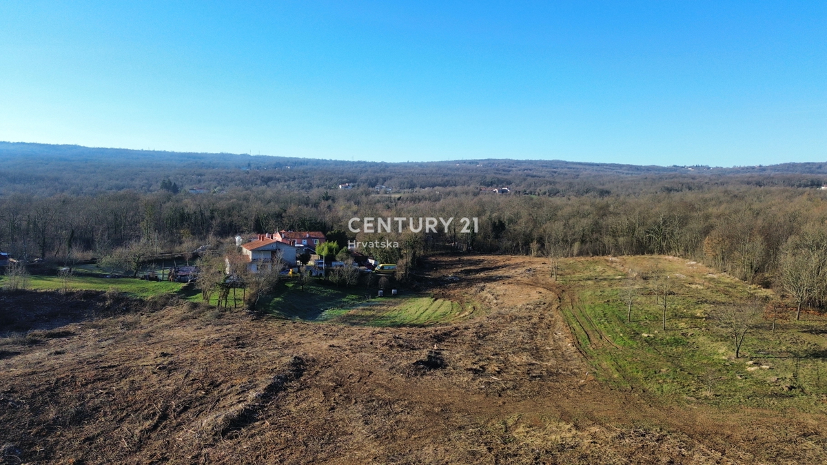 LABIN, KRŠAN, AMPIO TERRENO EDILIZIO