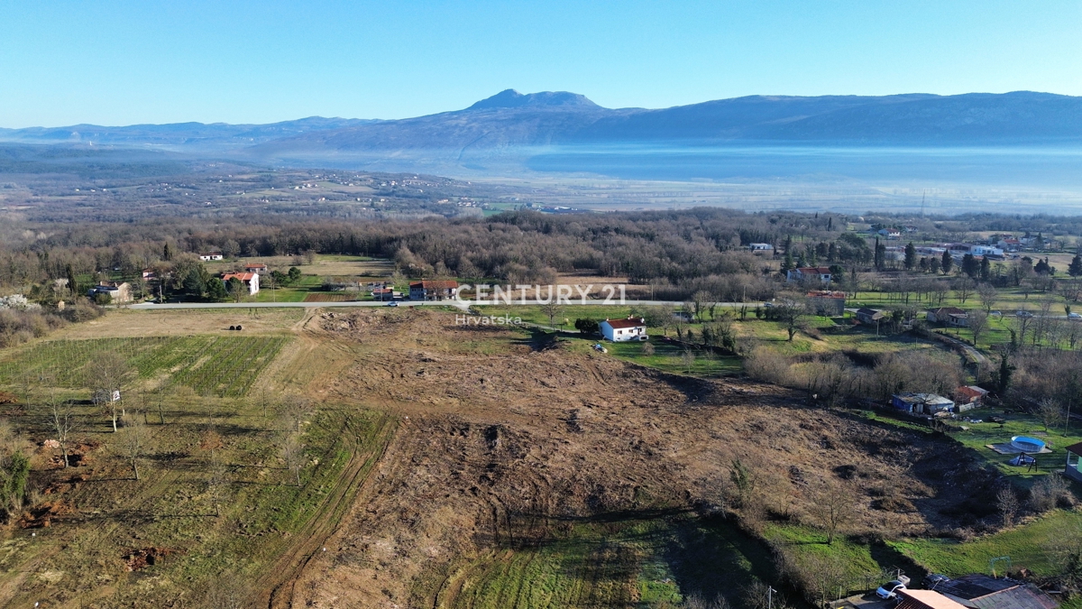 LABIN, KRŠAN, AMPIO TERRENO EDILIZIO